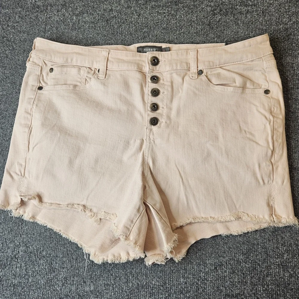 Torrid Womens‎ Plus Size Cutoff Shorts Buttonfly Size 16